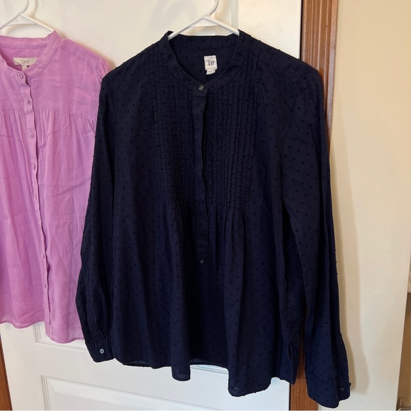 Ladies Large Set of 2 Like NEW Blouses: Loft Lavender + GAP Navy Dot - Picture 8 of 14